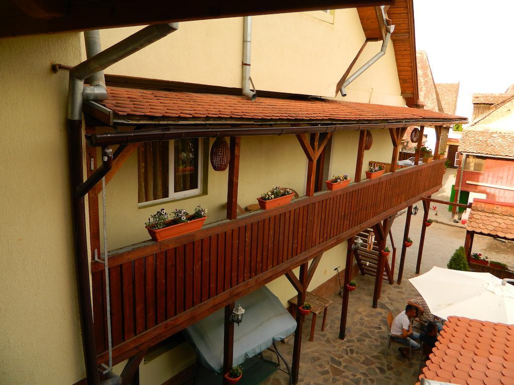 Pensiunea Cocosul Rosu Sibiu Habitación foto